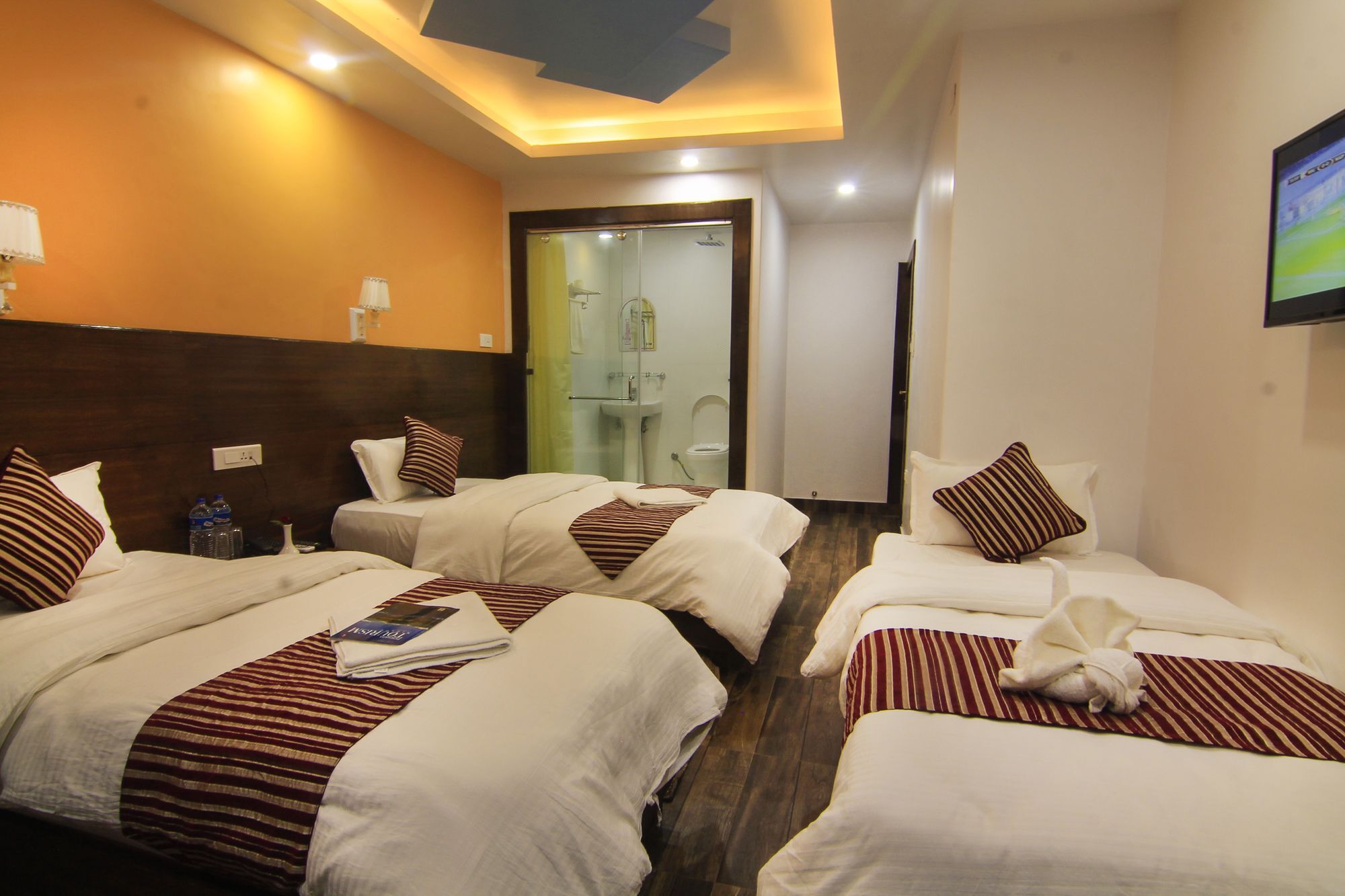 Hotel Lakeside Pokhara Eksteriør billede